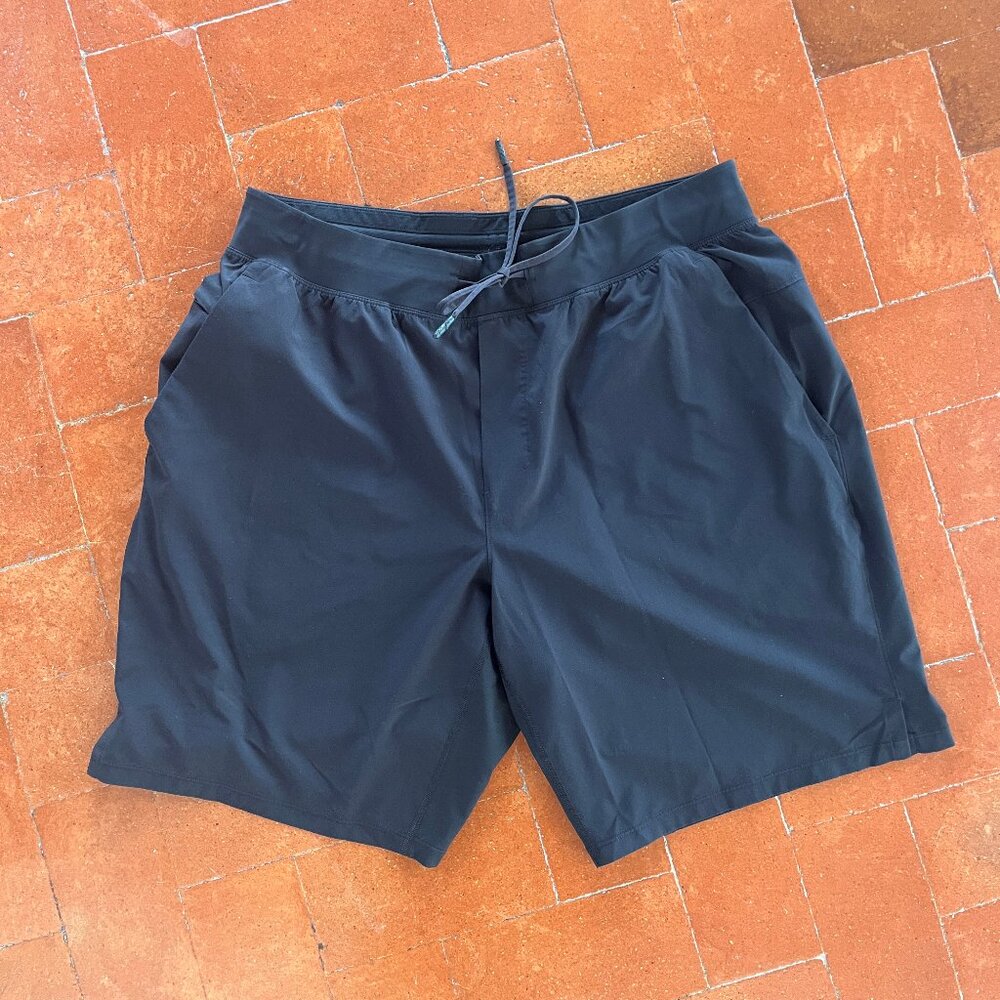 Men's Lululemon Athletic 9" Inseam Lined Black Drawstring Shorts w/ Pockets (XL)